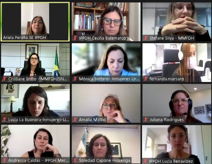 IPPDHMERCOSUR's tweet photo. El @IPPDHMERCOSUR acompañó la XVIII Reunión de Ministras y Altas Autoridades de la Mujer #RMAAM, para seguir contribuyendo a la consolidación de las políticas de #genero en el #MERCOSUR y a garantizar los derechos de las #mujeres https://t.co/p3BPwfaemI