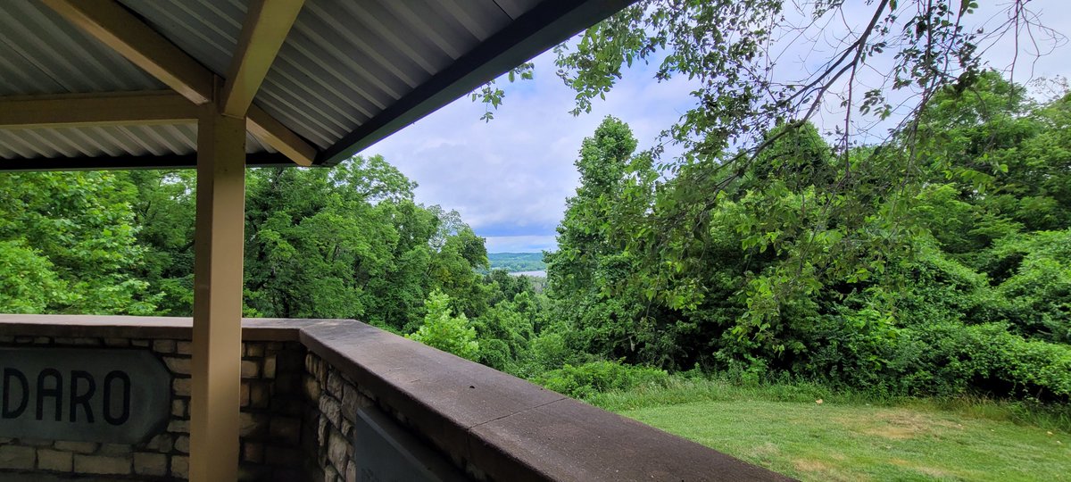 WalkingTourists's tweet image. Take a view of a buried past of the Quindaro Ruins at the Quindaro Ruins Overlook in @VisitKCK. This site was also an important station of the Underground Railroad. Learn more with a stop here. #MWTravelChat