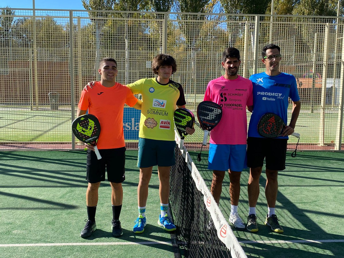 Hoy toca felicitar a Pablo Cenoz con tan solo 17 años ha disputado el Campeonato de España absoluto!
Un orgullo aportar mi granito de arena en la formación de esta promesa navarra!
Enhorabuena y a seguir 💪!
<a href="/Tenis_pamplona/">Club Tenis Pamplona</a> <a href="/VIRALPADEL/">Viral Padel</a> <a href="/FNPadel/">Federación Navarra de Pádel</a>