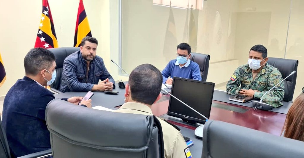 Gobernador de Loja, <a href="/mariomancino/">Mario Mancino</a>, preside reunión de trabajo en la mesa de seguridad con la finalidad de fortalecer el #PlanRescateEcuador en esta jurisdicción. 

#JuntosLoLogramos