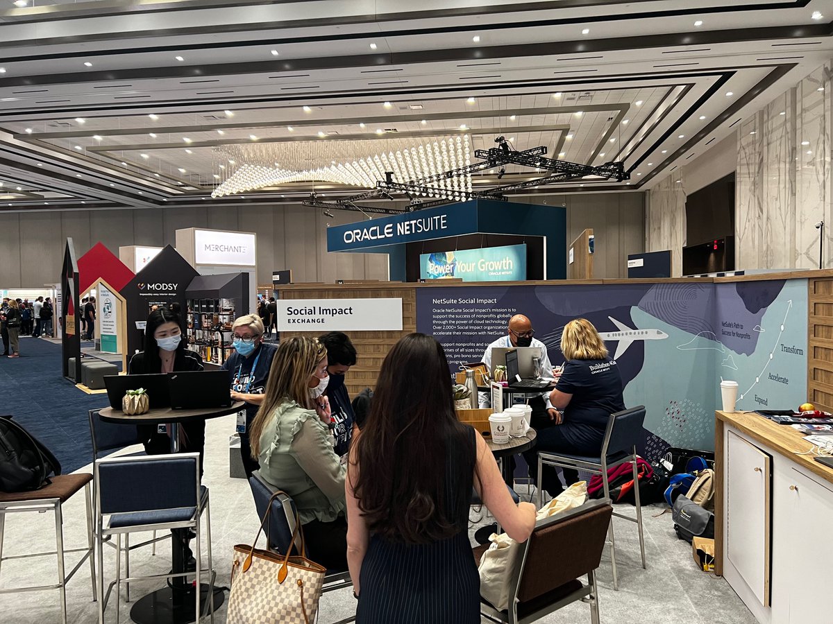 NetSuite's tweet photo. This week and every week, we are proud to partner with our #SocialImpact customers by offering our #ProBono services. 🤝 #ProBonoWeek #PBW21 https://t.co/8GggVqjyh0