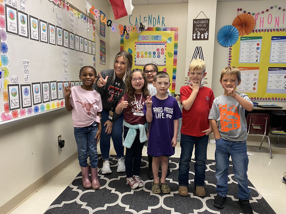 Looking to our future, not to drugs! #WeBelieveCISD #CollegeDay #RedRibbonWeek