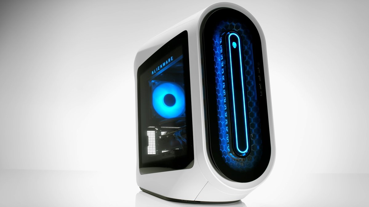 Alienware's tweet photo. "When will it be available, you have to tell us!"

Now. https://t.co/5MwLySSFrz https://t.co/msiuWYdhfV