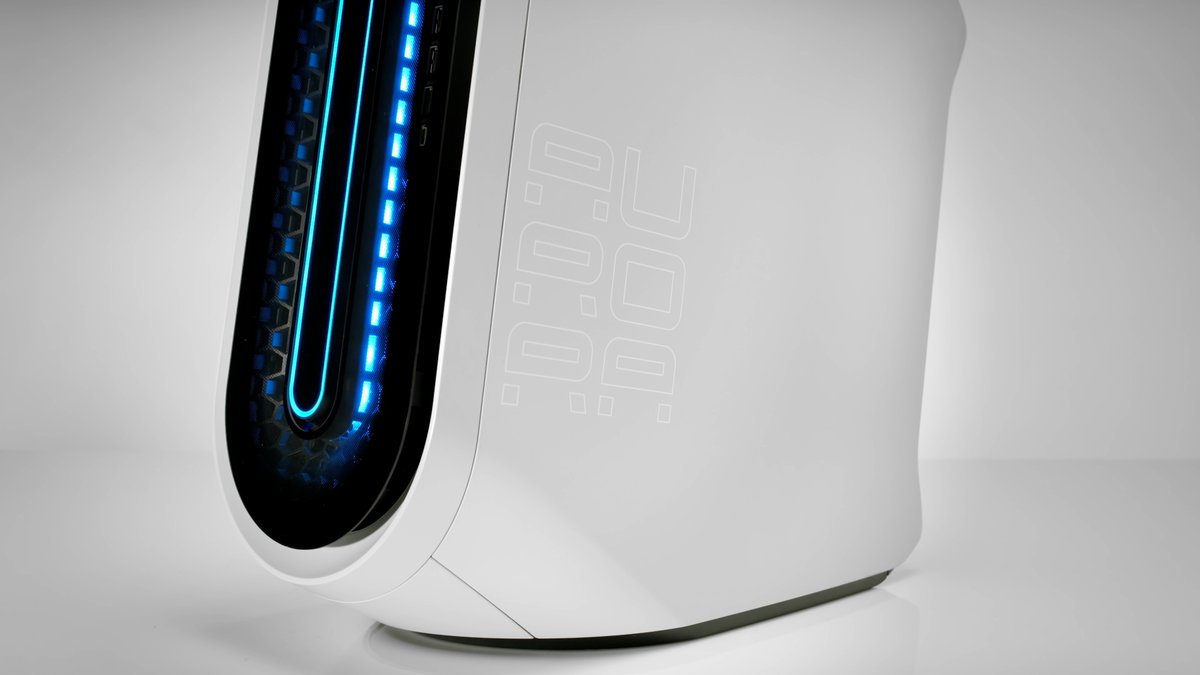 Alienware's tweet photo. "When will it be available, you have to tell us!"

Now. https://t.co/5MwLySSFrz https://t.co/msiuWYdhfV