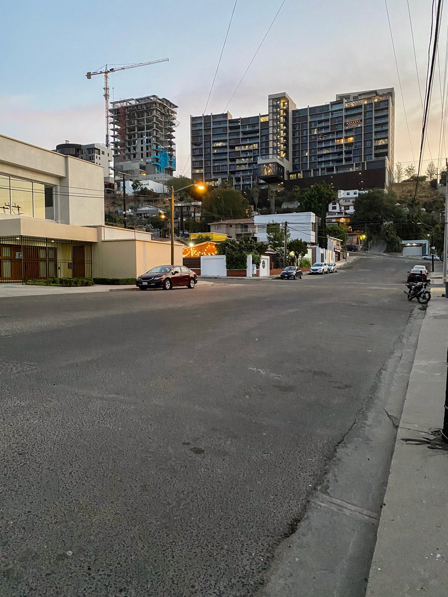 thedividingline's tweet photo. #Disproportion. 

#Tijuana #UrbanPhotography #StreetPhotography #Buildings. https://t.co/hEvTi6CqAM