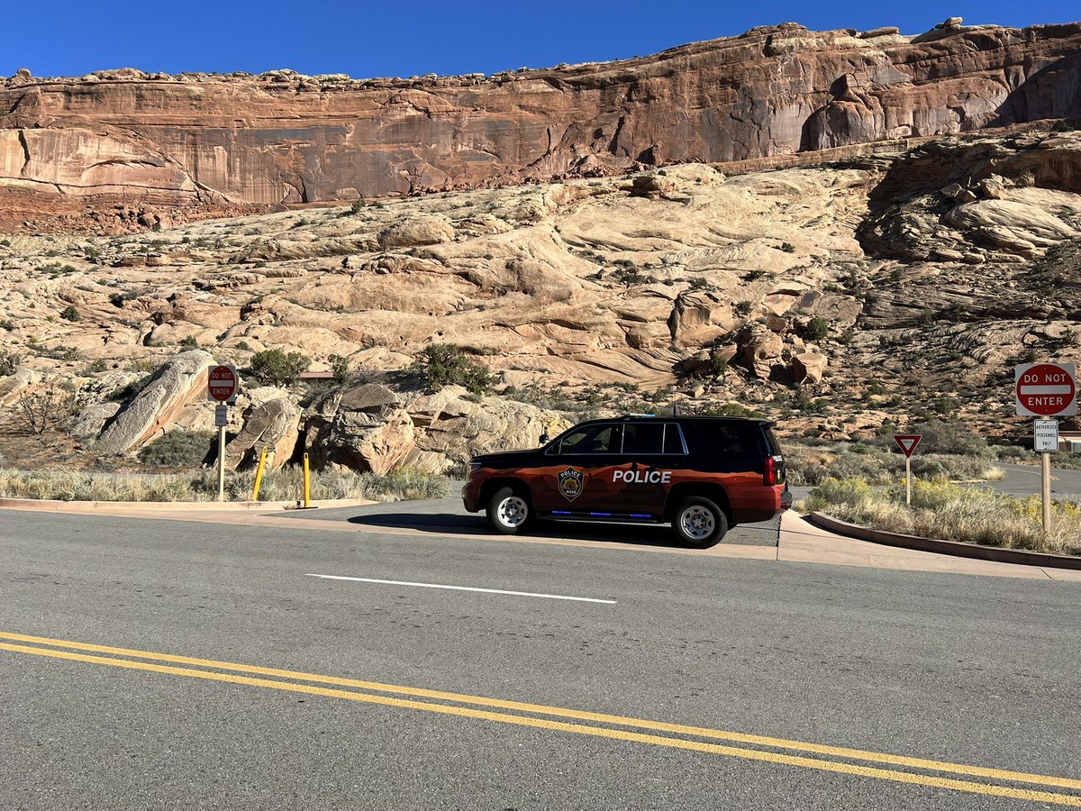 BrianEntin's tweet photo. With Moab, Utah Police going back to the location of the Brian Laundrie/Gabby Petito stop. https://t.co/HREUfB2Eqs