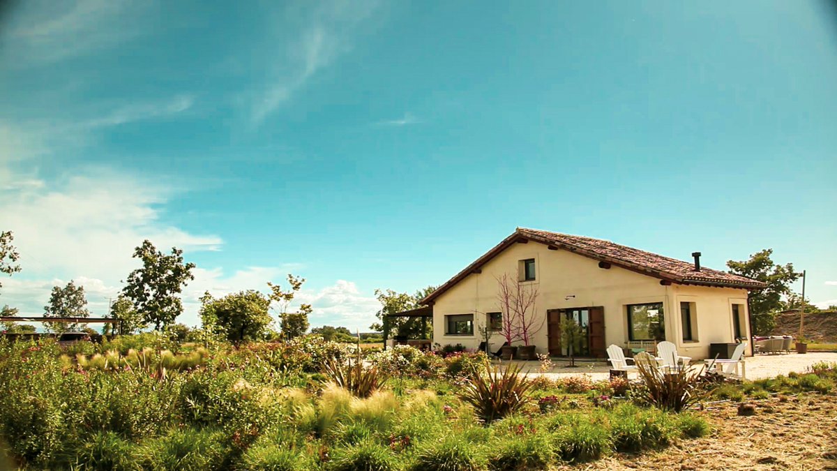 El proyecto Ras de Terra, socio de la #NewEuropeanBauhaus, ha abierto hace unos días un nuevo centro cultural en La Vera destinado a la creación de modelos de cultura y agricultura sostenible.
▶️ Así nos lo contaban en #CulturaRuralidades:
youtube.com/watch?v=Z_JEGO…
¡Mucha suerte!