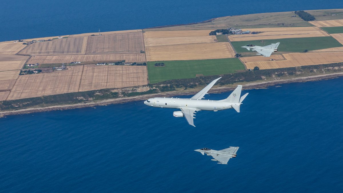 ChiefofAirStaff's tweet photo. Today's Air Force Board meeting was held in Edinburgh at the HQ of @603Sqn RAuxAF.
Our @RoyalAirForce bases and reserve units in Scotland are as critical to the defence of the UK, Europe and NATO as they have ever been. @RAFinScotland @DefenceHQ https://t.co/VzyCzvWruu