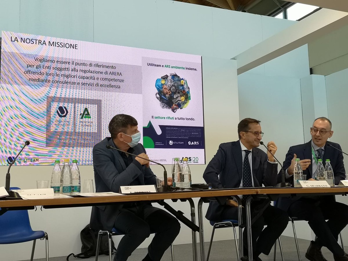GhiringhelliGio's tweet photo. Lieto di aver partecipato alla Conferenza annuale del @ConsorzioCIC ad @Ecomondo per parlare della regolazione @ARERA_it  delle #tariffe #impianti #compostaggio #forsu: una sfida per il settore. @ARSambienteSrl #Utiliteam https://t.co/bmygCuSbw1