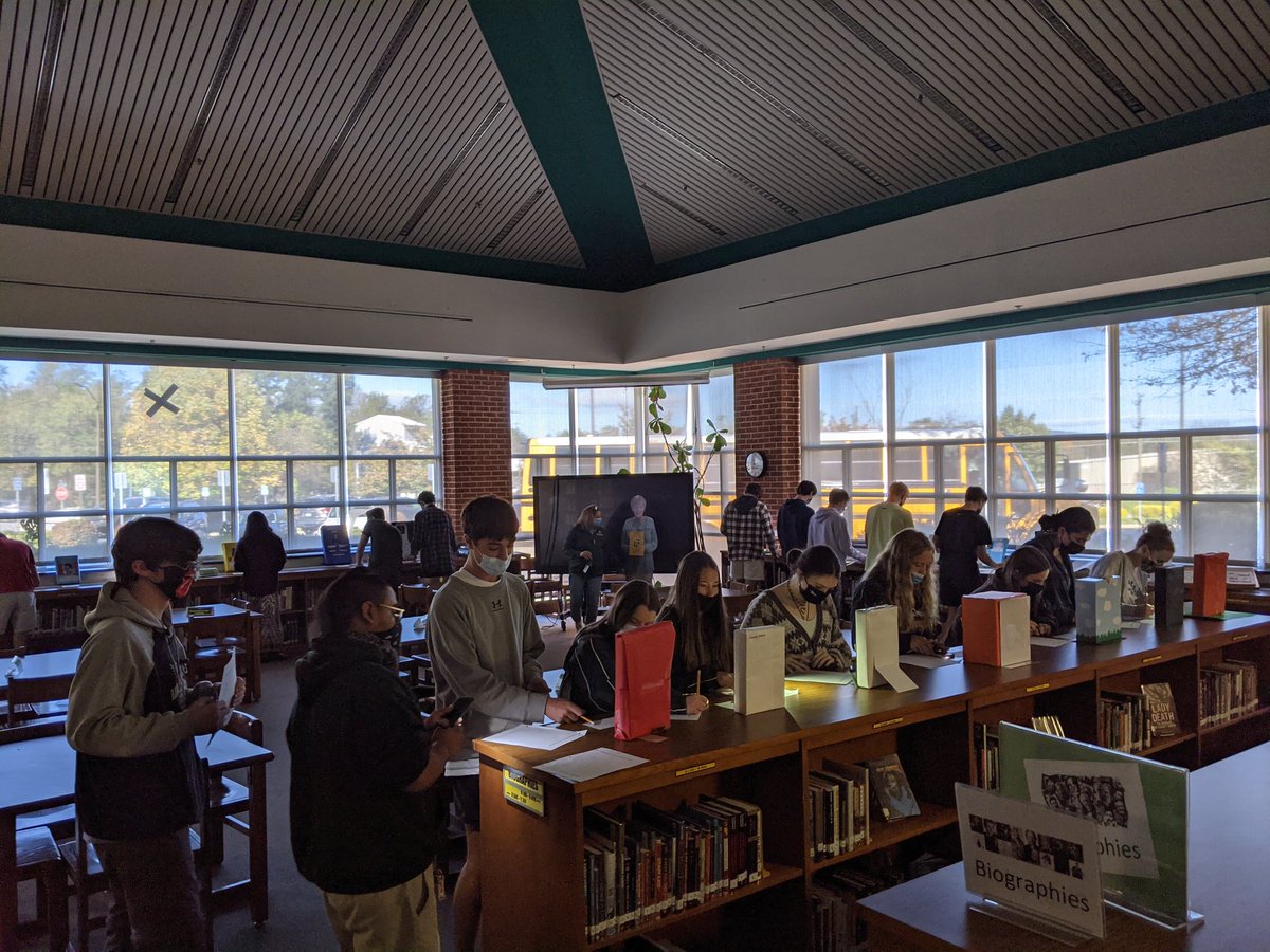 LVHS Library tweet media