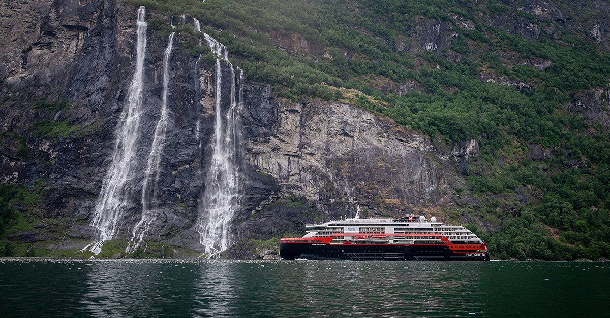 HX_Expeditions's tweet photo. Battery-hybrid power for the win🥇 Hurtigruten Expeditions’ MS Fridtjof Nansen has been named the safest and most sustainable cruise ship in the world🚢 🔋 Thank you for this recognition @ScopeGroup_ : https://t.co/DXNWPagQAA #sustainability #hybridship https://t.co/aITbi8QaAs