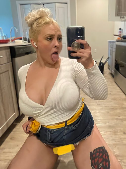 I promise to swallow https://t.co/ChmlEhn0wl