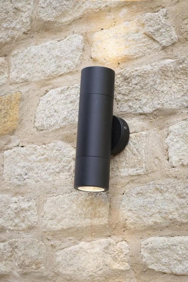 socketstore's tweet image. From rustic to modern, we have outdoor lighting to suit every garden! 

As the nights draw in, take a look at the selection we have available online now. 

socketstore.co.uk/products/light…

#outdoorlighting #lighting #garden #gardenlights #outdoorarea
