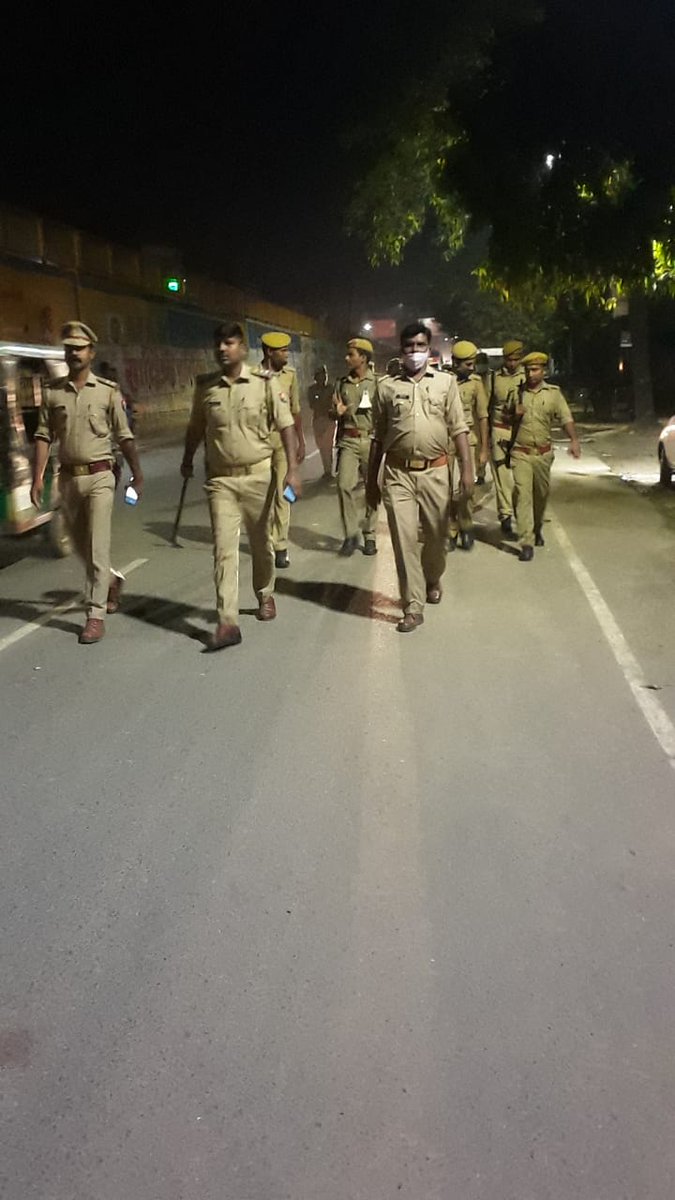 DEORIA POLICE tweet media