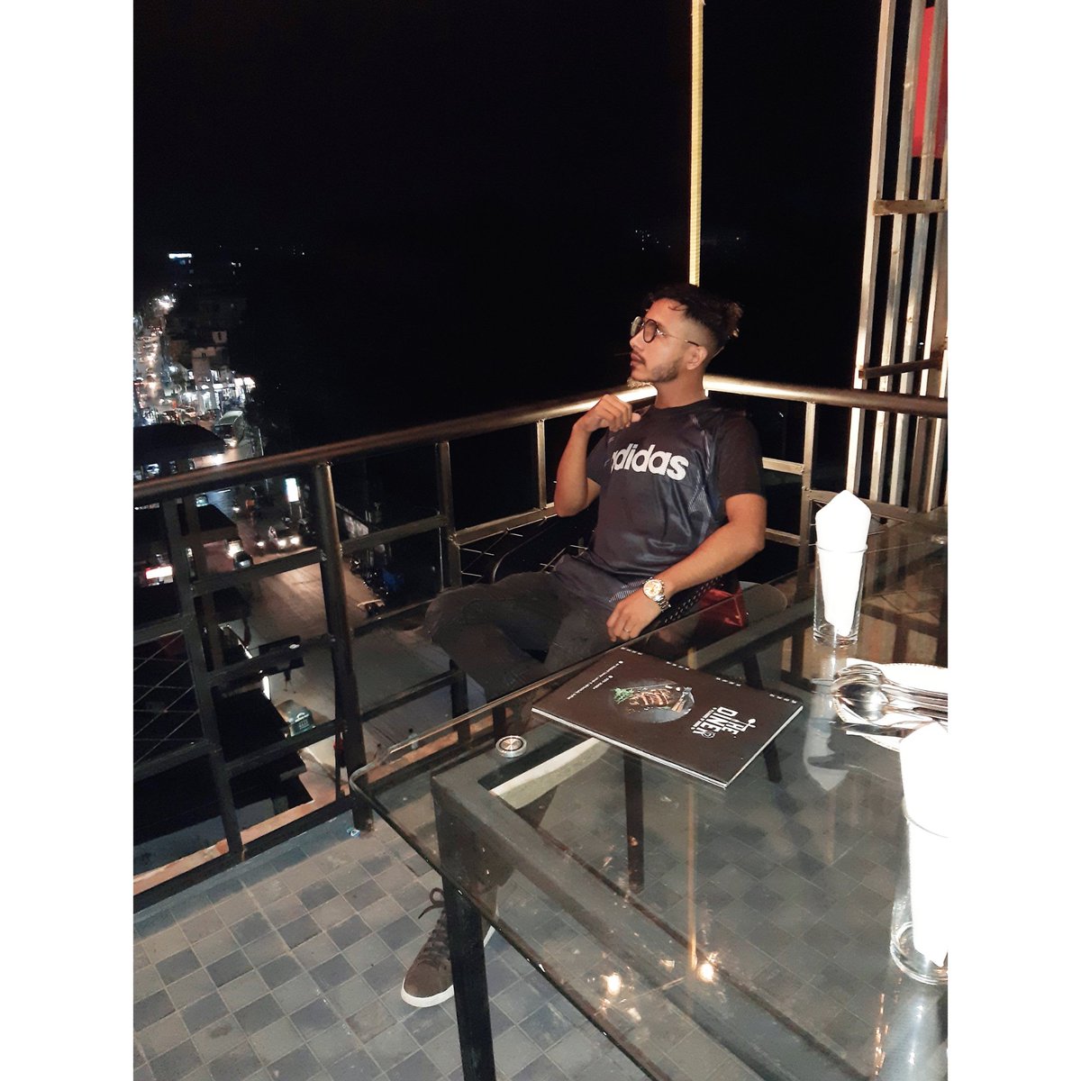 JoshimSoukat's tweet photo. -𝑫𝒐𝒏'𝒕 𝒅𝒐 𝒘𝒉𝒂𝒕 𝒑𝒆𝒐𝒑𝒍𝒆 𝒕𝒉𝒊𝒏𝒌.!🙂
-𝑹𝒆𝒎𝒆𝒎𝒃𝒆𝒓 𝒍𝒊𝒇𝒆 𝒊𝒔 𝒏𝒐𝒕 𝒚𝒐𝒖𝒓 𝒎𝒂𝒏'𝒔.!😊❤ https://t.co/3FazdoBCRx