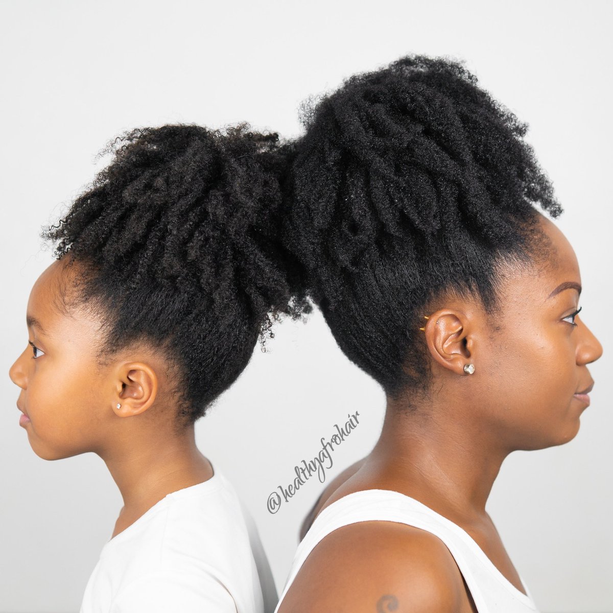 HealthyAfroHair's tweet photo. Twinning Puffs today 🥰🥰

#highpuff #highpuffs #twinning #love #mumanddaughter #naturalhair #naturalhairstyle #healthyafrohair https://t.co/Tj0E4xHKgY