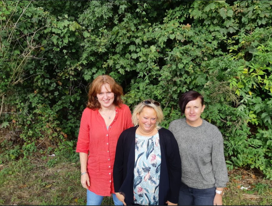 Wij zijn blij dat we ons jeugdhulp behandelingsteam van Allerzorg hebben mogen uitbreiden met twee nieuwe systeemtherapeuten. 🎉 Een mooie nieuwe stap, die goed aansluit bij onze visie op systemisch- en integraal werken. #jeugdhulp #thuis #systeemtherapie #medischekindzorg