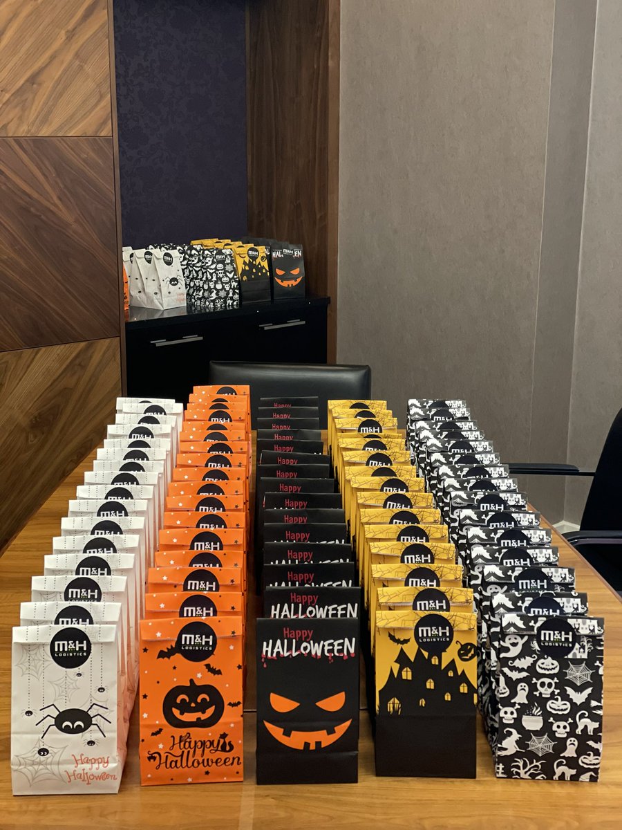 We’re ready! Trick or treat 🎃 👻 #HappyHalloween2021 #mandhtreat
