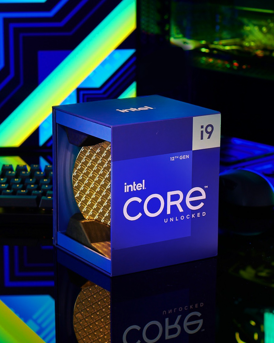 intel's tweet image. Introducing our first 12th Gen #IntelCore desktop processor, built on our Intel 7 process node, promising new levels of leadership performance. #IntelON @gregorymbryant  intel.ly/3vMMaFO