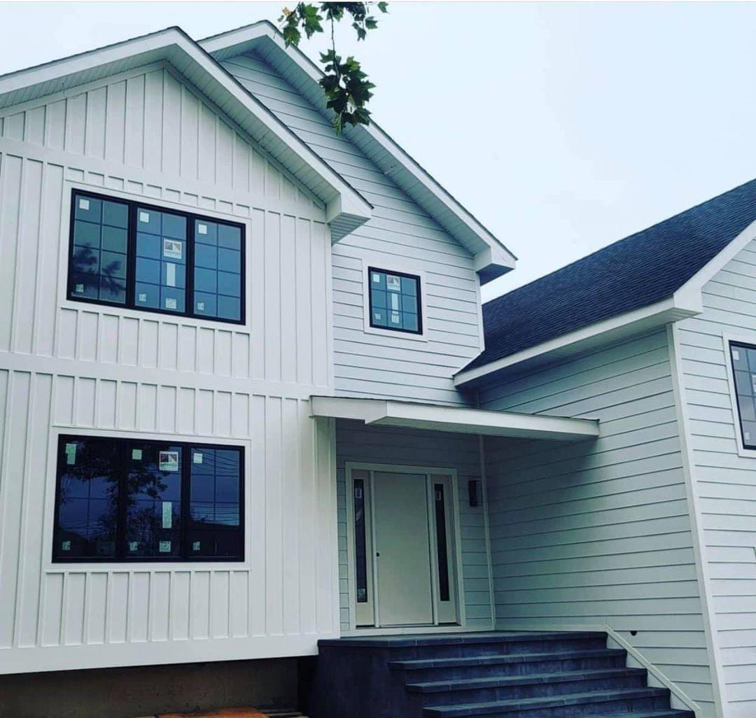 Dixieply's tweet photo. #RSMBuilding needed this custom board and batten look and used #Versatex trimboard to achieve it. We think it’s stunning!

@RSM_Building
#TheVersatexWay #DIXIEPLY #DIXIEPLYOfFlorida #VersatexDistributor #builder #construction #pvctrim #architect #professional #design #designbuild https://t.co/n0hz2pr4nw