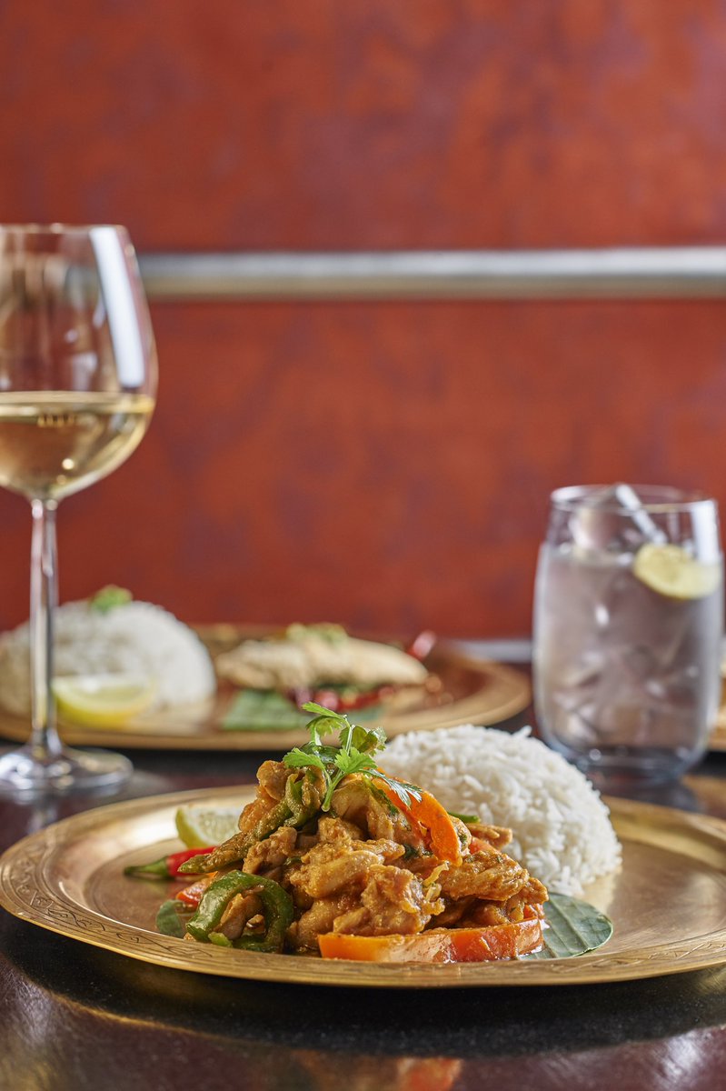 ICSEMIRAMIS's tweet image. Stop by the Semiramis InterContinental visit India along the Nile. Indulge in delicious creations courtesy of our culinary team. To reserve your table at India along the Nile, call 0227988188 or click on bit.ly/3gIJZuq #ICSemiramis #IndiaAlongTheNile