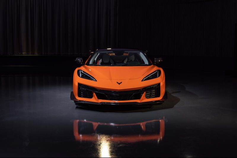 Chevy redefined the Z06 with the C8 Corvette. roadand.tk/0omKLUt