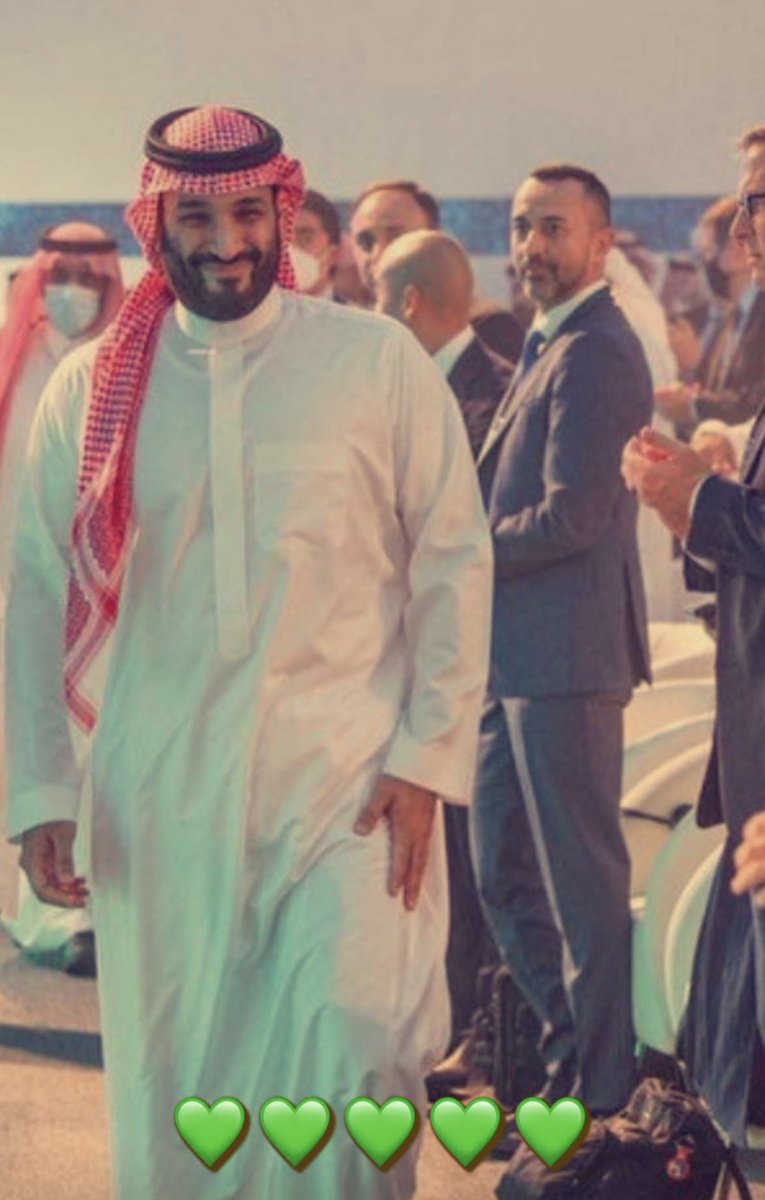 RihabHasanain's tweet photo. قائدنا ورجل الحاضر و المستقبل سمو سيدي ولي العهد الأمير محمد بن سلمان يحضر في مؤتمر #مبادرة_مستقبل_الاستثمار ليصنع لنا حاضراً ومستقبلاً باهراً نلامس به عنان السماء
#عز_وفخر
#FII #FII5 https://t.co/iwaTNX5mU7