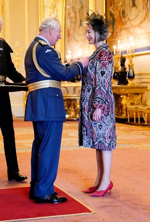Maureen Lipman is made Coronation Street’s first Dame by Prince Charles 🎖 #Corrie #DameMaureenLipman