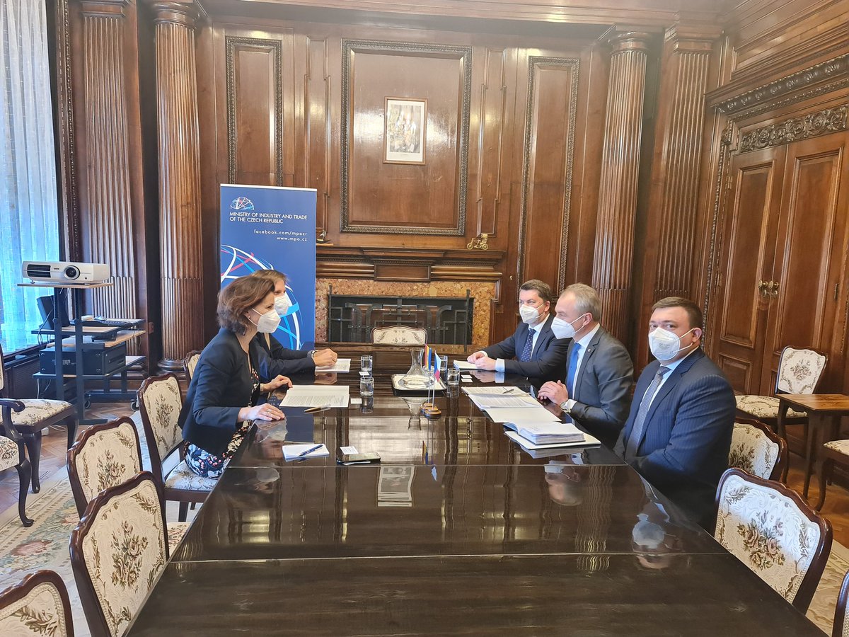 mtauberova's tweet photo. Meeting with the State Secretary of @MoldovaMFA Veaceslav Dobinda today preparing a 🇨🇿- 🇦🇩 B2B Forum in Dec. + #EaP Business Forum during #CZPRES in October 2022 👉 #ICT #greentech #energy #smartcities #cybersec #FDIscreening #roaming
@mpo_tweetuje @Hokomora @CzechEmbassy https://t.co/LAGDagk2Aq