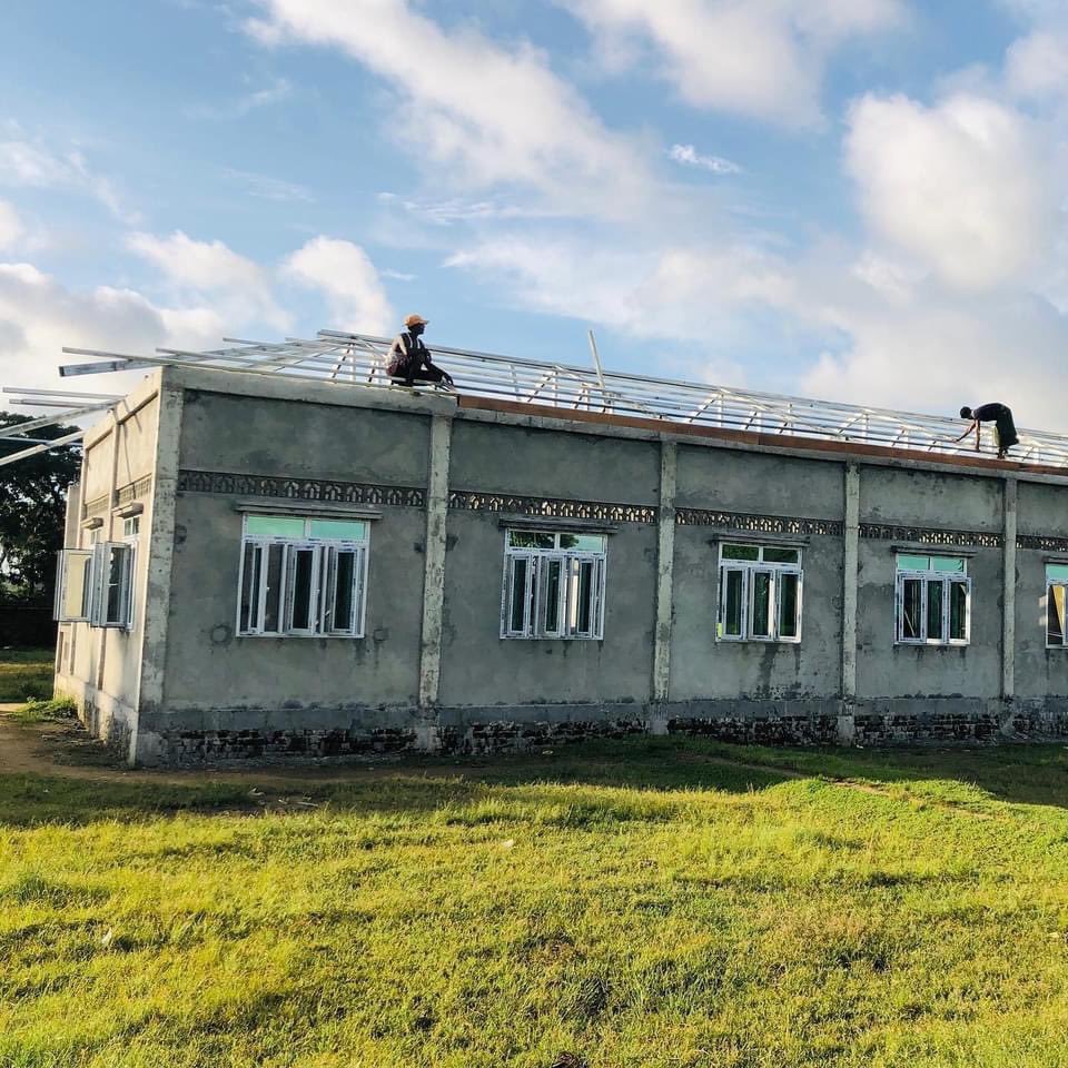 timothysykes's tweet photo. ⚠️NEW KARMAGAWA PROJECT UPDATES!⚠️ I’m proud to announce our 91st @karmagawa school is almost complete in Myanmar &amp; we’re also proud to help feed/provide medical care, clean water/electricity to some amazing kids in need in a refugee camp in Uganda! #helpthoseinneed #givingback https://t.co/Jn20gK8YP3