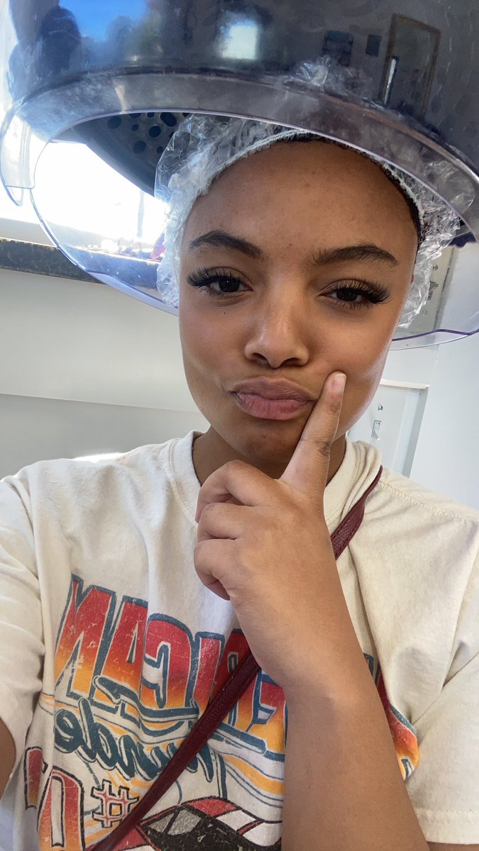 Blaire with No Hair @b_najal - Twitter Profile Sotwe