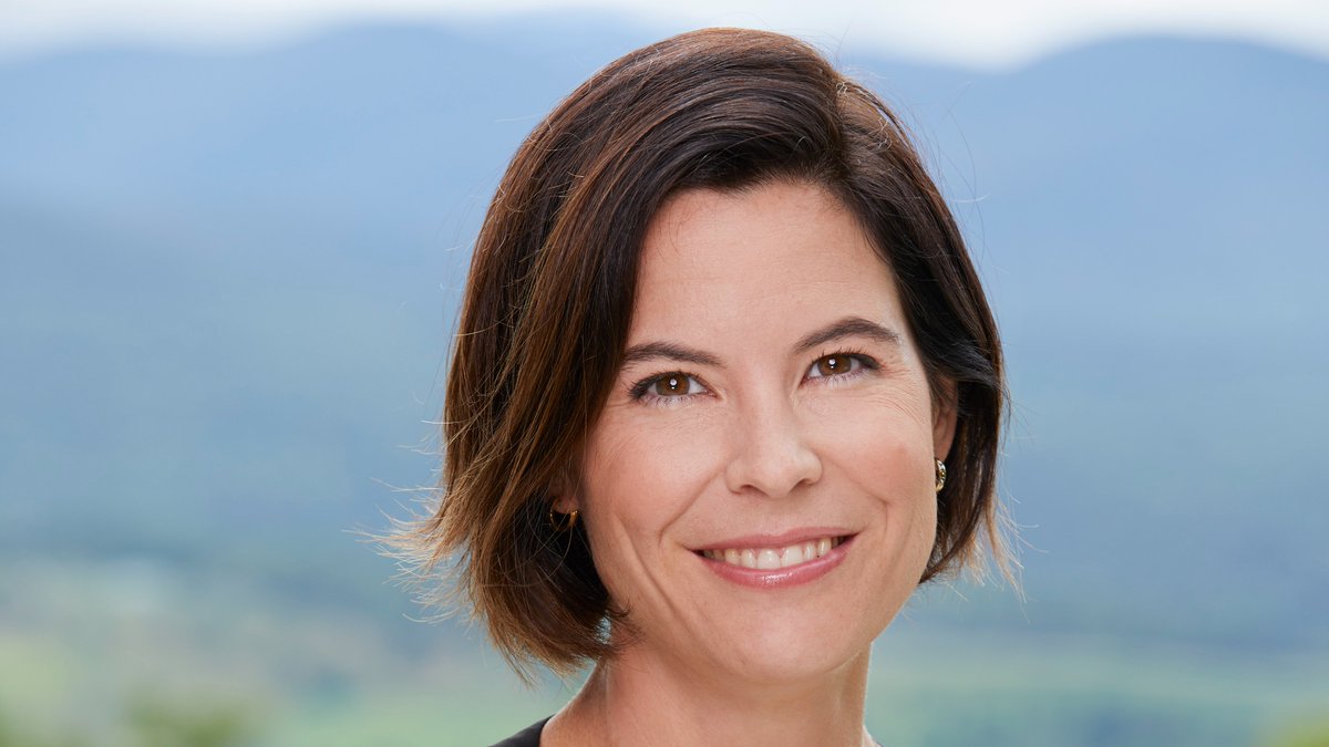 Catherine Bérubé, our VP Sustainability, Investor relations and Public Affairs, will be in Glasgow next week to attend <a href="/COP26/">COP26</a> where states will have to discuss the complex topic of carbon budget. Learn more more: linkedin.com/feed/update/ur…