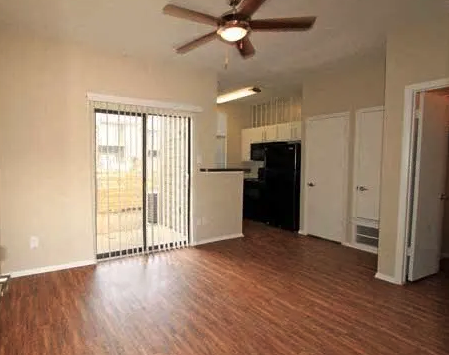 FindMeAPlace's tweet photo. Studio - 1 Bath
$920 
-DM us with your name&amp;number to have an agent call you

Black Appliance Packages
Extra Storage
Fenced Yard
Subway Tile Back splash
Designer Interior Finish
Faux Wood Flooring

Call us(512)494-4343

AA-02139

 Llámanos: (512) 222-5509 https://t.co/Sc2rnuPyuo