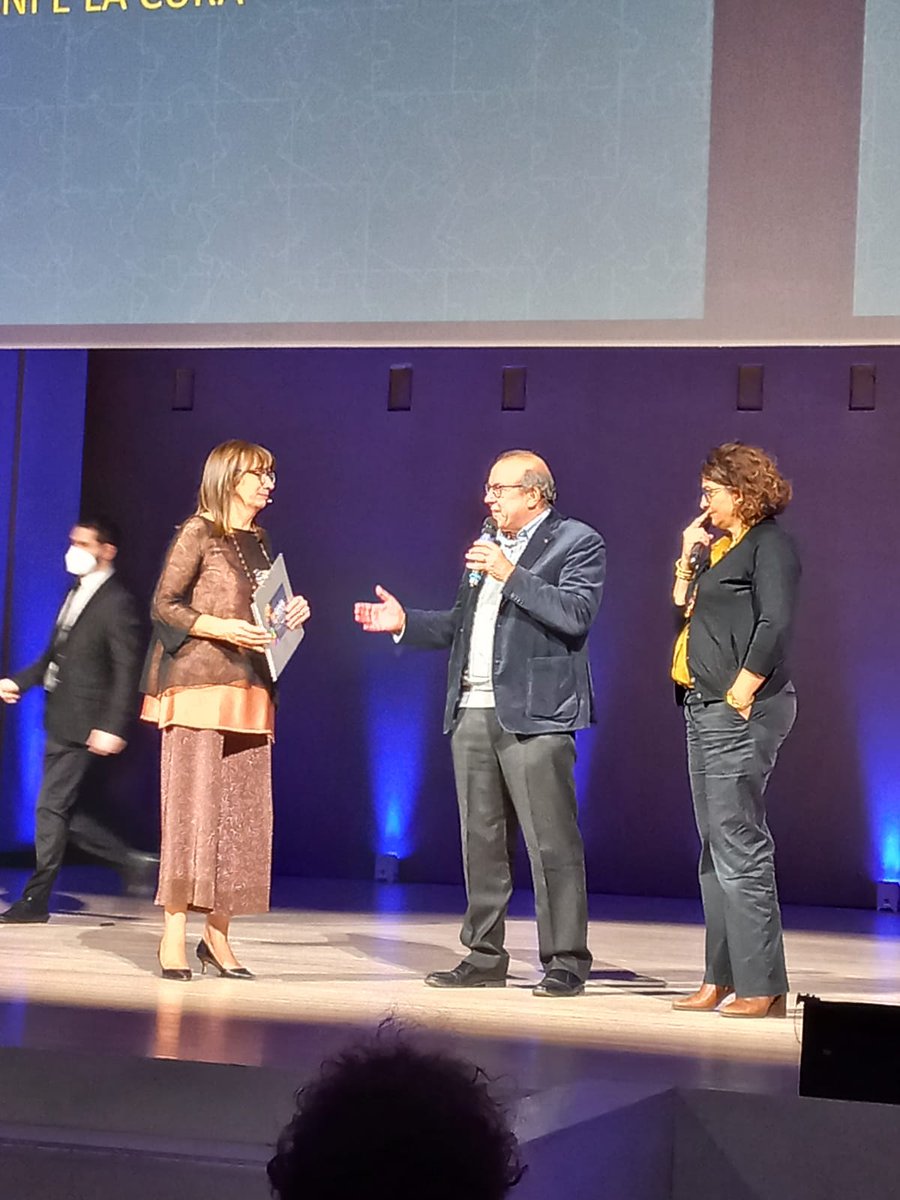 CiesseviMilano's tweet photo. "Siamo fiduciosi siamo pronti a ripartire, dobbiamo riannodare i fili delle relazioni"
Il nostro Presidente Andrea Fanzago a #CivilWeekLab https://t.co/Lt0EHyF7IR