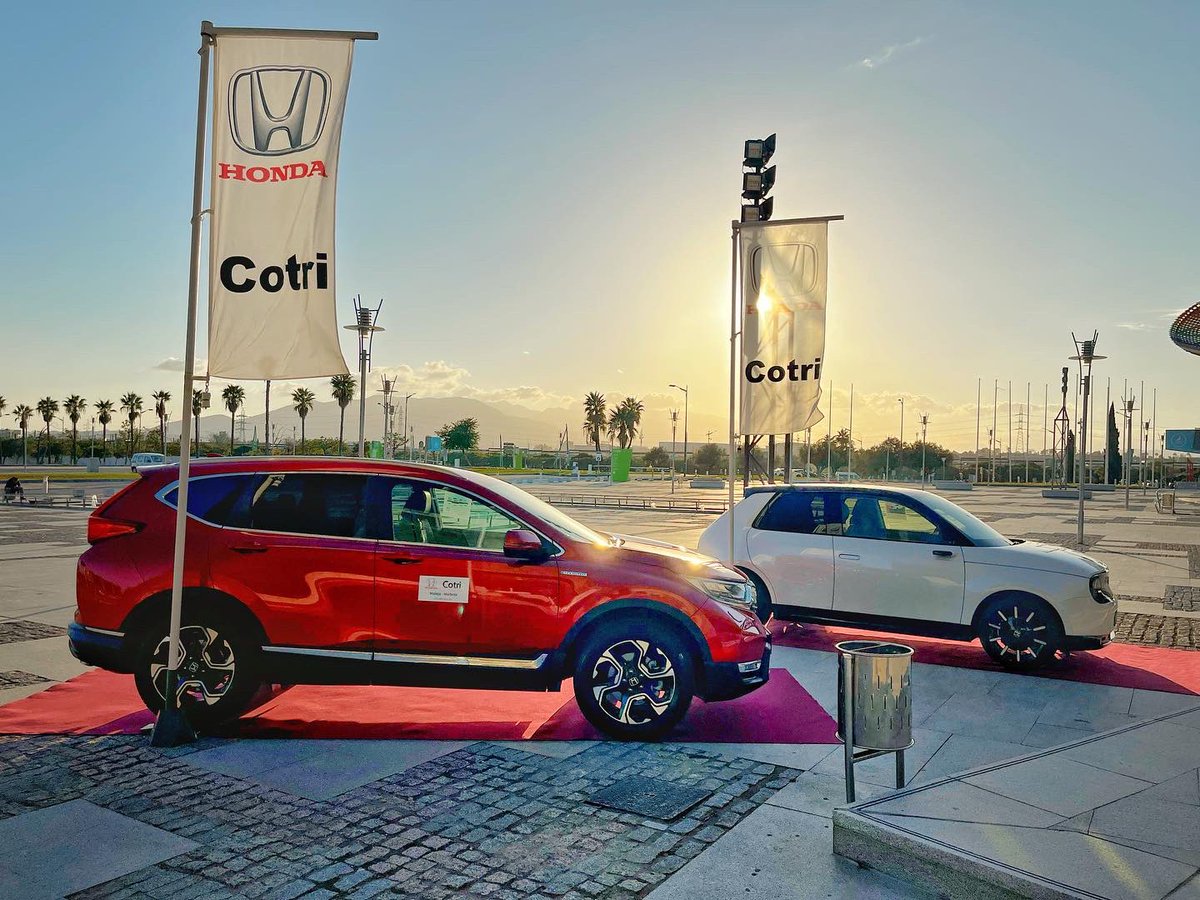A partir de mañana, con motivo del Congreso Jurídico de la Abogacía de Málaga, podréis ver nuestro CR-V Hibrido recargable y el Honda e totalmente eléctrico en el Palacio de Congresos de Málaga.