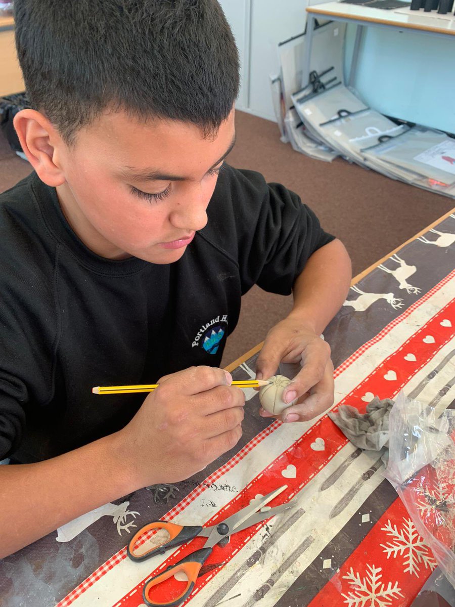 Check out these mini clay pumpkins that were also made in Mrs W’s class 🎃🧙🌙👻 Great little decorations for the weekend #HappyHalloween