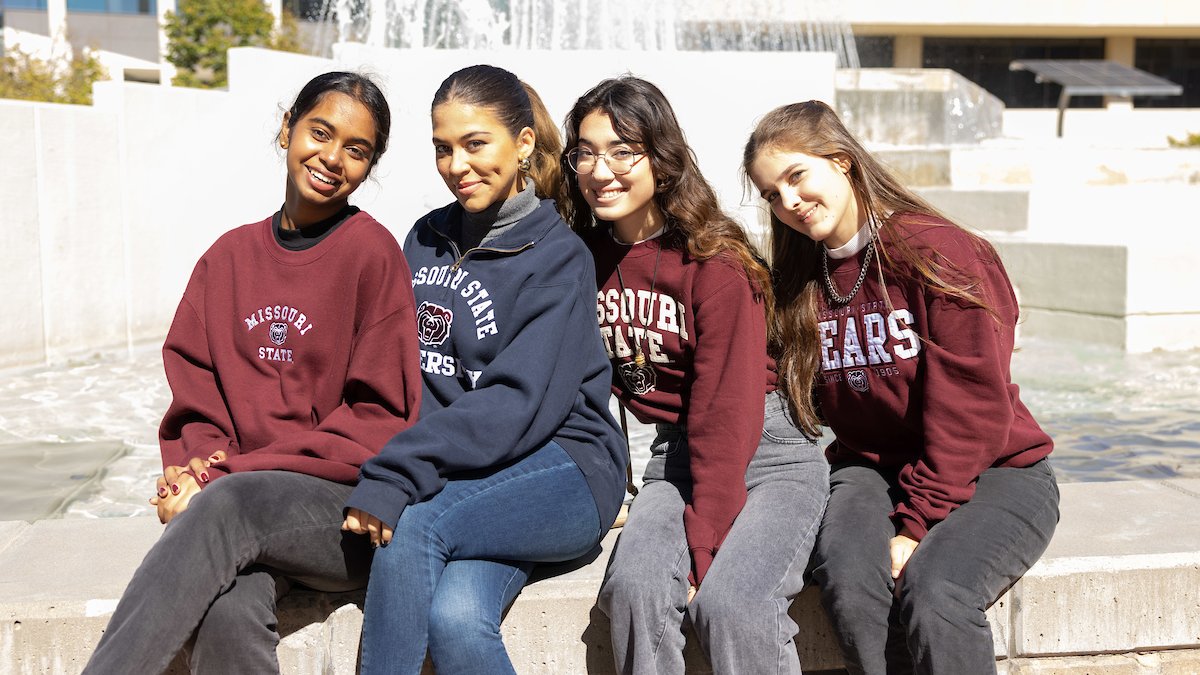 MissouriState's tweet photo. From #BearGrads pics to BearFest Village and everything in between, the John Q. Hammons Fountain plays a big role on campus.

The fountain's last day for 2021 will be Oct. 28. We'll miss it, but are reminded that it's just a fountain.

You're what makes it special.

#GoMaroon https://t.co/cg4AyPEnOH
