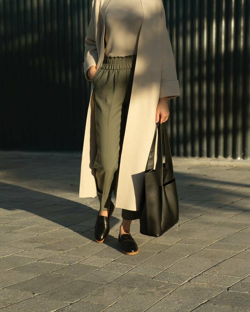 thecutproject's tweet photo. LUXURY LOAFERS WITH A TWIST
®️SADDLE BLACK®️
https://t.co/nVbmHGlLdf
.
#ethicalfashion #womenshoes #luxuryshoes #thecutproject #thecutprojectshoes #loafers #moccasins #leathershoes 
THE CUT PROJECT©️ https://t.co/CK0qVUdQxe https://t.co/nUiLqbjUbn
