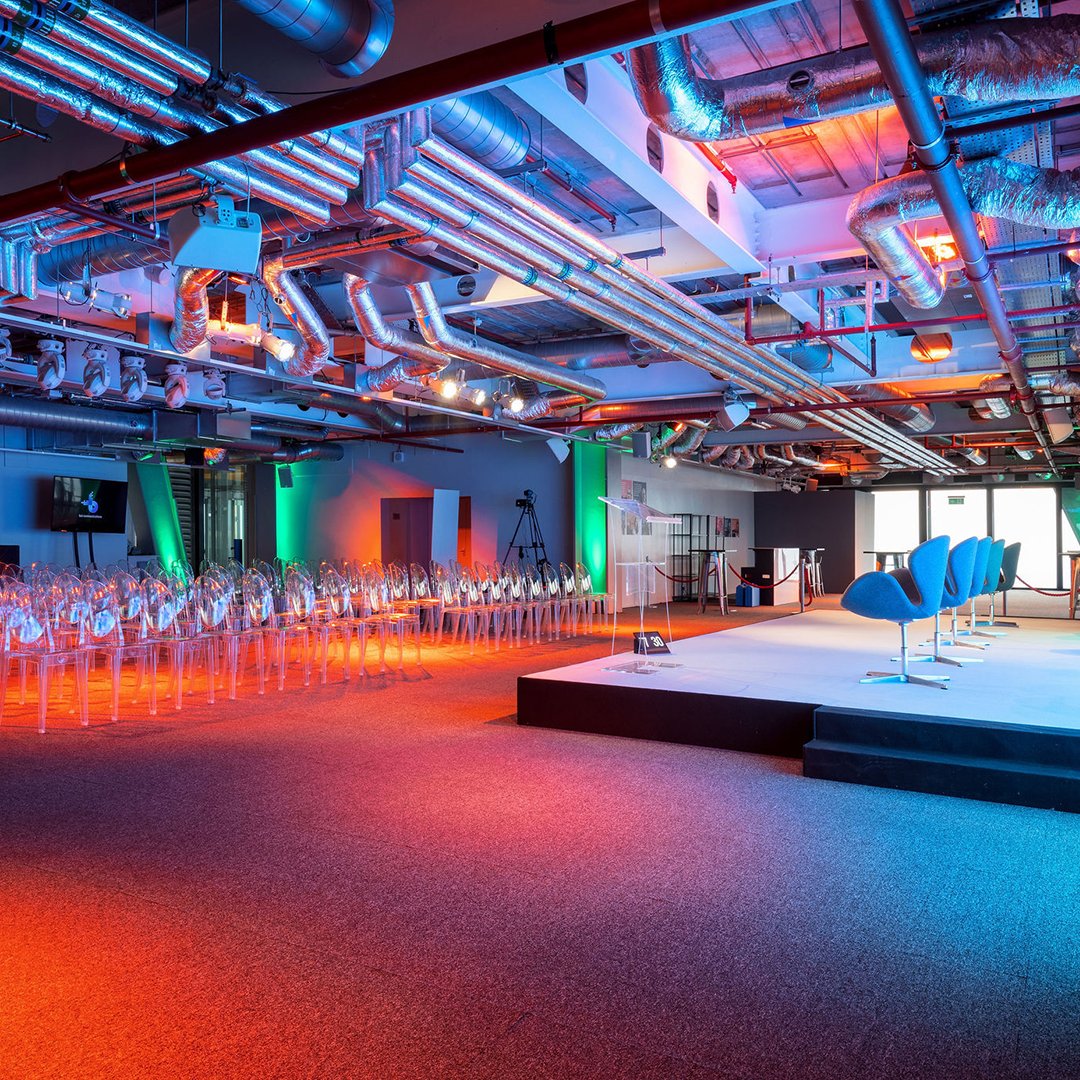 With 500ft of space and 200 person capacity, we offer the perfect space for your next corporate conference.

Find out more - bit.ly/3Bk8ho4

#Conferencevenues #uniquevenues #Londonvenues #Corporatefunctions #Eventprofs