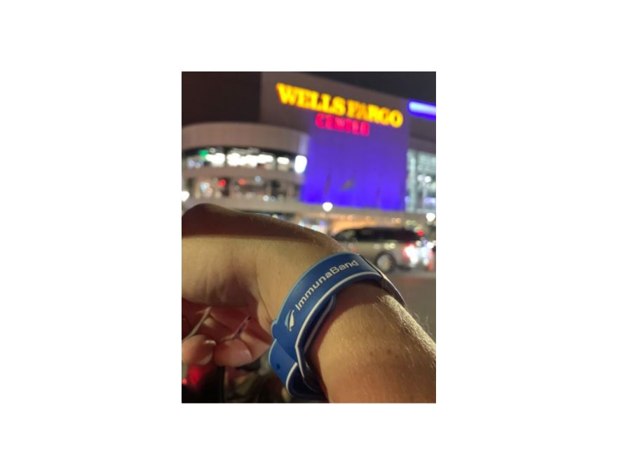 ImmunaBand's tweet photo. Attending concerts, sports outings, and more this #fall?  Let #ImmunaBand help make vaccination check points a breeze! https://t.co/L92TVf7sSG