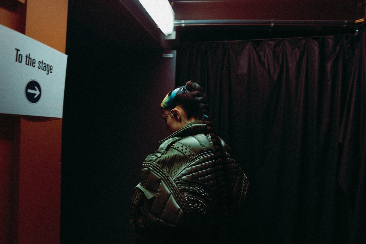 La pépite de la pop belge <a href="/ClaireLaffut/">Claire Laffut</a>, samedi dernier à l'Orangerie 💙

📸 <a href="/dschft/">Denys Schelfhaut</a>