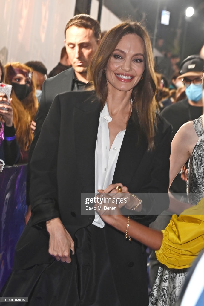 joliesgem's tweet photo. I JUST LOVE YOU MISS ANGELINA JOLIE https://t.co/9N16PvQGwa
