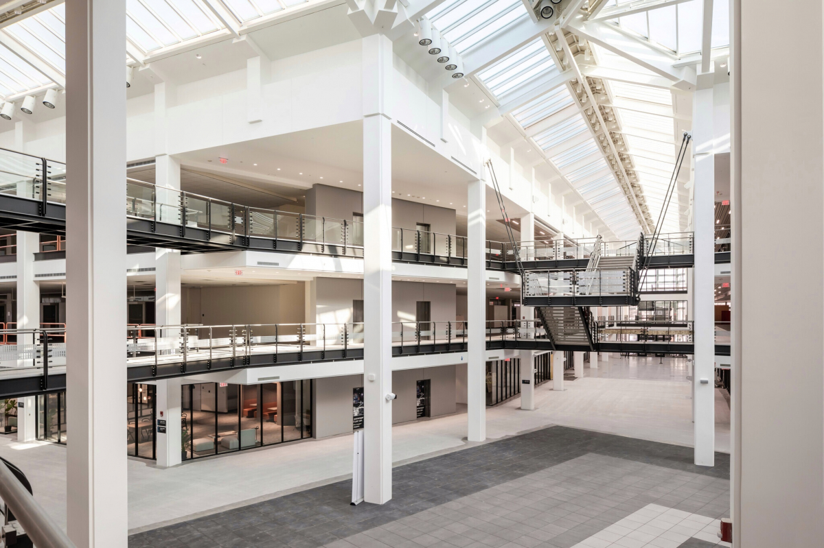 KristenPeloquin's tweet image. The expansion of @ComcastBusiness advanced infrastructure at Bell Works Chicagoland is now complete. Businesses at this campus now have access to high-speed internet and services like #AdvancedVoice, ethernet, and more. #iworkforComcast tinyurl.com/yjmxt9ut