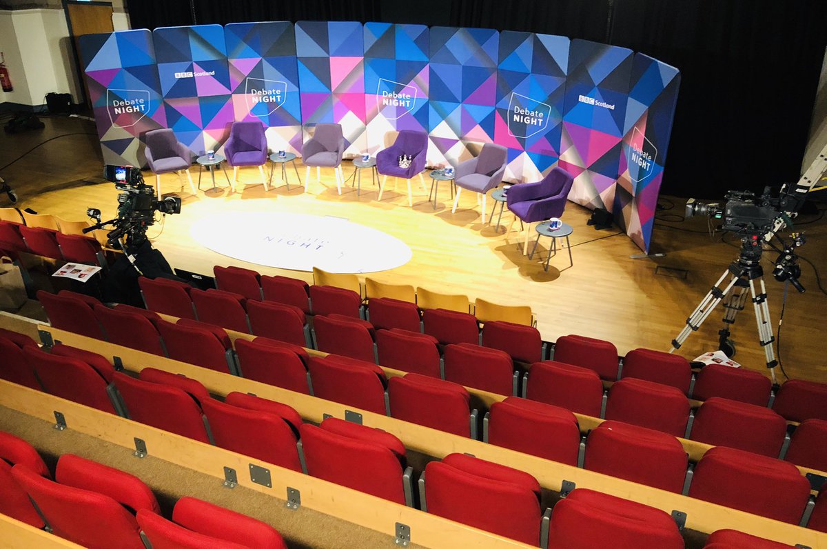 StephenJardine's tweet photo. On @bbcdebatenight from Edinburgh on budget day, I’m joined by @FionaHyslop, @GrahamSMSP, @jackiebmsp, @LesleyRiddoch and @MairiSpowage #bbdn https://t.co/nx54Qigylg