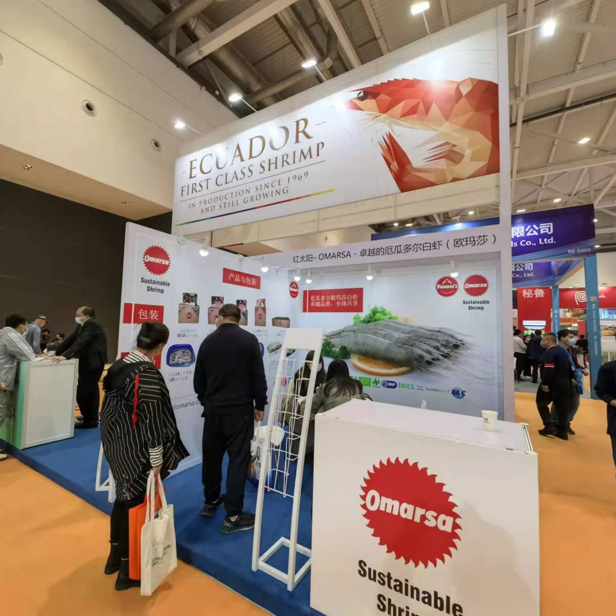 cnaecuador's tweet photo. Hoy inició la feria China Fisheries & Seafood Expo en Qingdao - #China y #Ecuador está presente en la exhibición. Nirsa, Omarsa y Songa participan mostrando las bondades de nuestro producto.
.
#FirstClassShrimp #ILoveShrimpFromEcuador https://t.co/MRUr7PBFDI