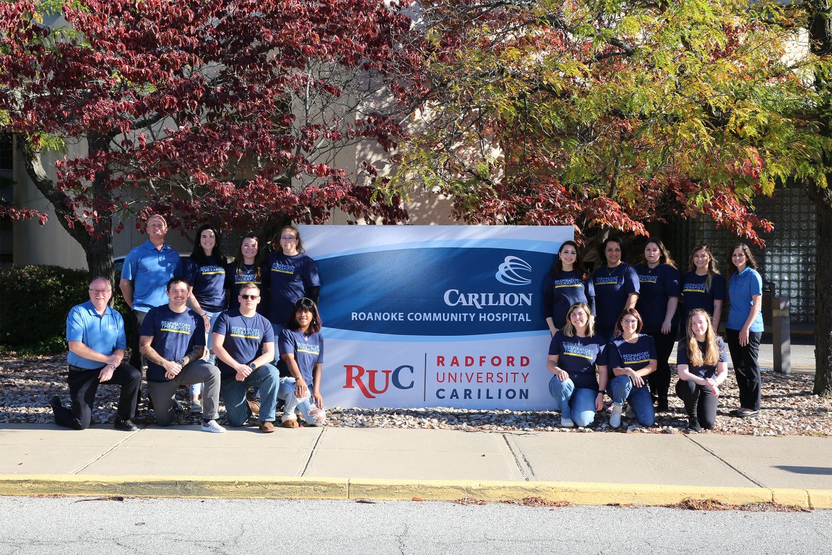 RUCRoanoke's tweet photo. RUC recognizes our senior Respiratory Therapy students during Respiratory Therapy Care Week, Oct. 24-30, 2021! Enjoy these autumn snapshots of these great healthcare leaders of tomorrow. https://t.co/i0fj0Ih2GK