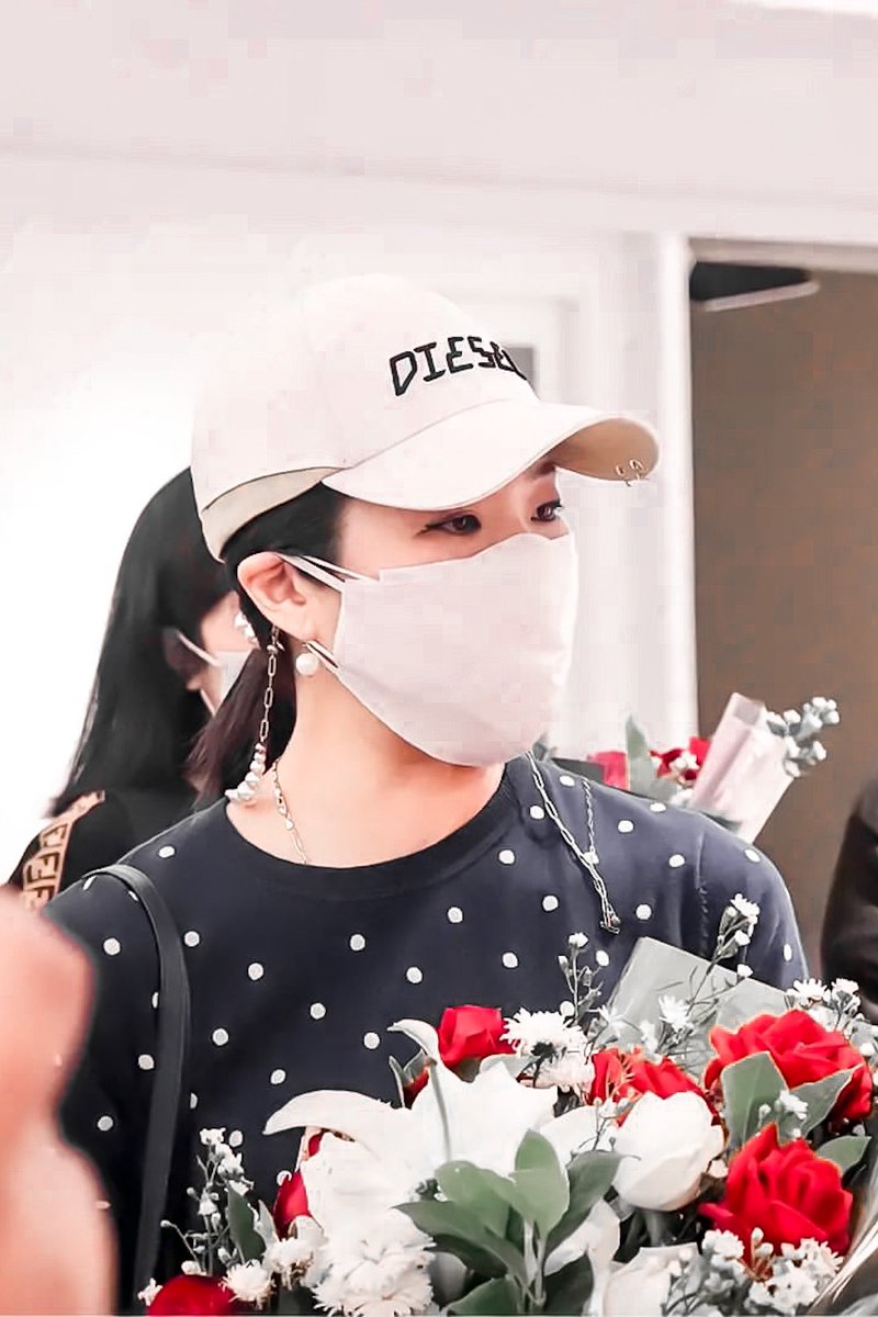 skyywry's tweet photo. ตัวอยู่สีคิ้วแต่ใจอยู่ขอนแก่นแล้วนะคะตอนนี้❤️🥰 
ส่งกำลังใจไปแทนแล้วกันนะคะ✌🏻❤️ @aim_theerarat https://t.co/u0RUkbqz6m