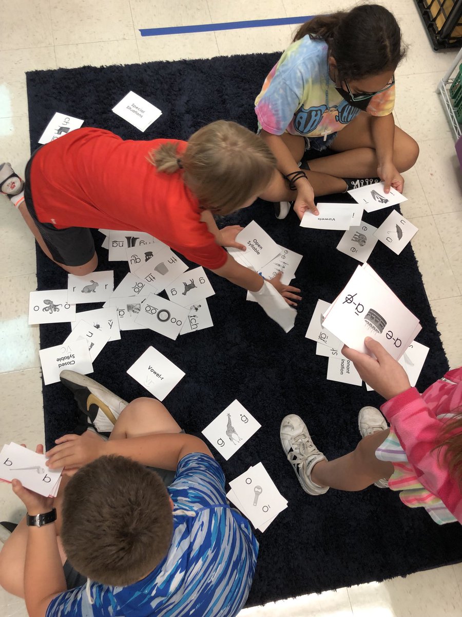 Oh no! It’s a reading deck disaster! 4th graders to the rescue to get the deck back in order! ⁦Learning from MY 😬 oops! ⁦<a href="/Cambridge_AH/">🐴Cambridge Elementary AH</a>⁩