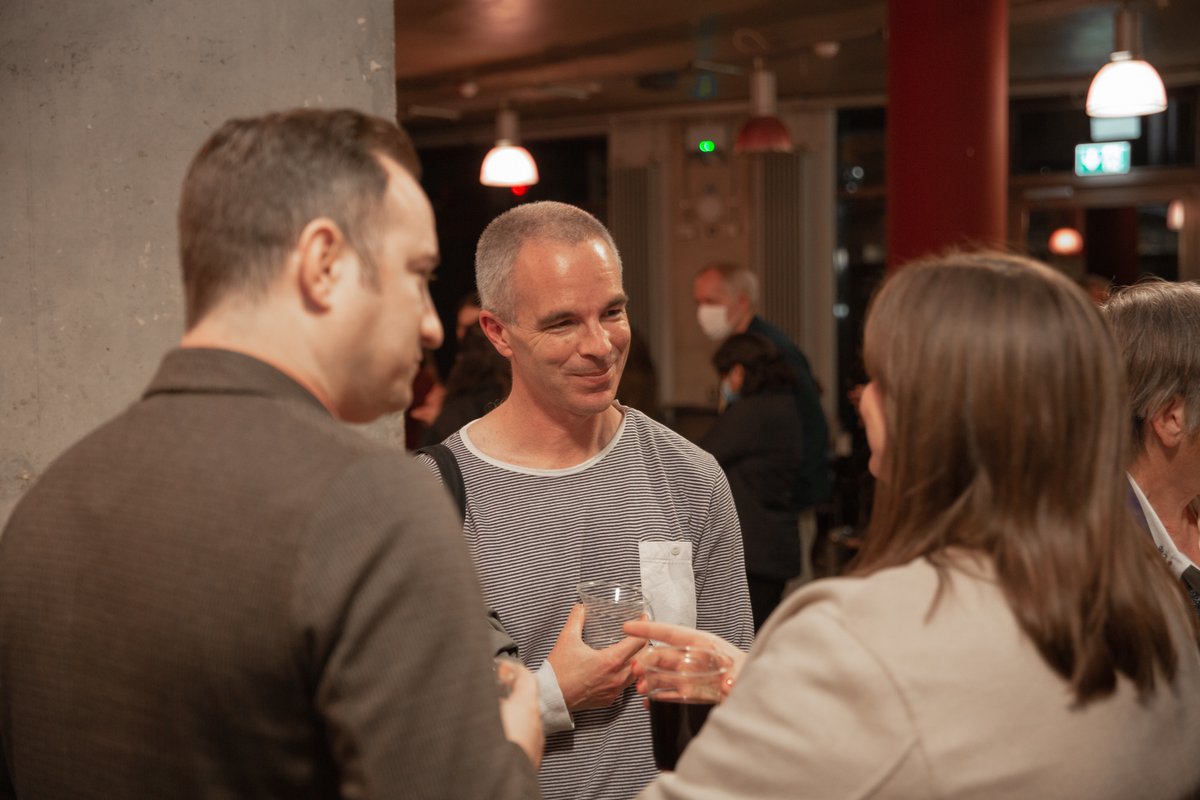 KIFFESTUK's tweet photo. 📸Any one else reminiscing an ‘Evening of Shorts’ as much as we are!✨
Keep an eye out on our Facebook page @KIFFESTUK as Producer and Programmer of an ‘Evening of Shorts’ Gareth Brown will be responding to some of our Q&A questions!
#KIFF #KIFFEST #EOS https://t.co/yl3VlX3RnH