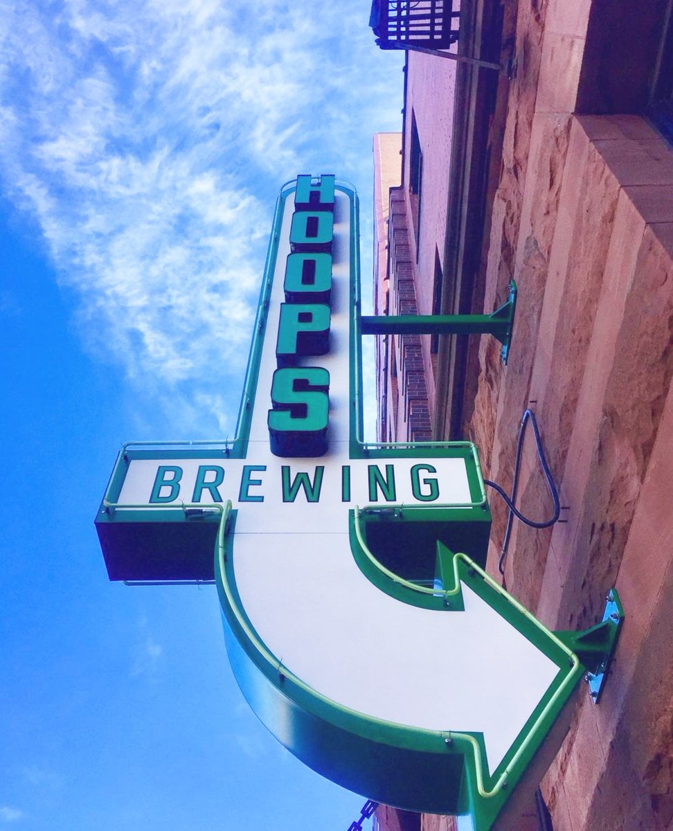 VueAtBluestone's tweet photo. Looking for somewhere to watch the game this weekend? ๐ป Our #LocalFeature has got you covered! Head to @hoopsbrewing to catch the game and enjoy a wide variety of great beer! ๐๐พ
๐ธ credit: Hoops Brewing
#DuluthLovesLocal #DuluthMN #HoopsBrewing #VueAtBlueStone #LoveWhereYouLive https://t.co/2Mw4SVPOZk